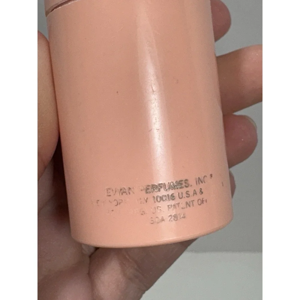 Vintage Evyan‎ Powdered White Shoulders Perfumed Talc Shaker Pink Small Read**